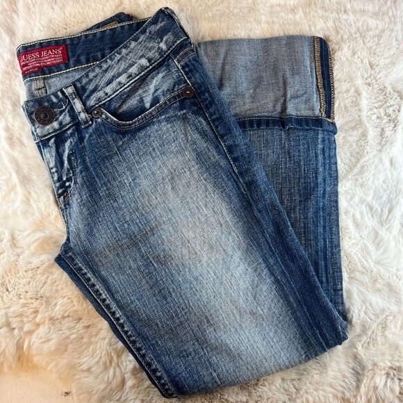 Guess 1981 Lightly Distressed Women's Jeans Rolled Cuff Size 28 - Picture 1 of 6